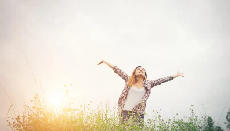 Being Happy With Life Reduces Risk Of Heart Disease: Study Says